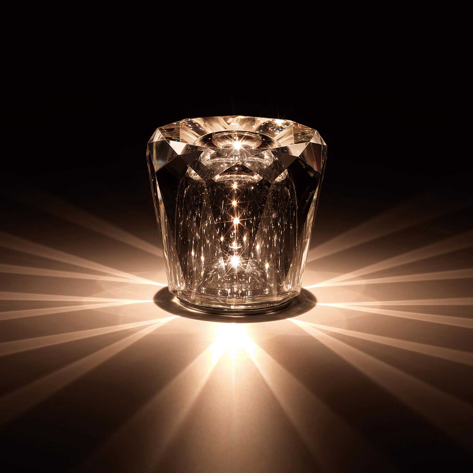 Ambientec （アンビエンテック）Xtal Acrux コードレステーブルランプ