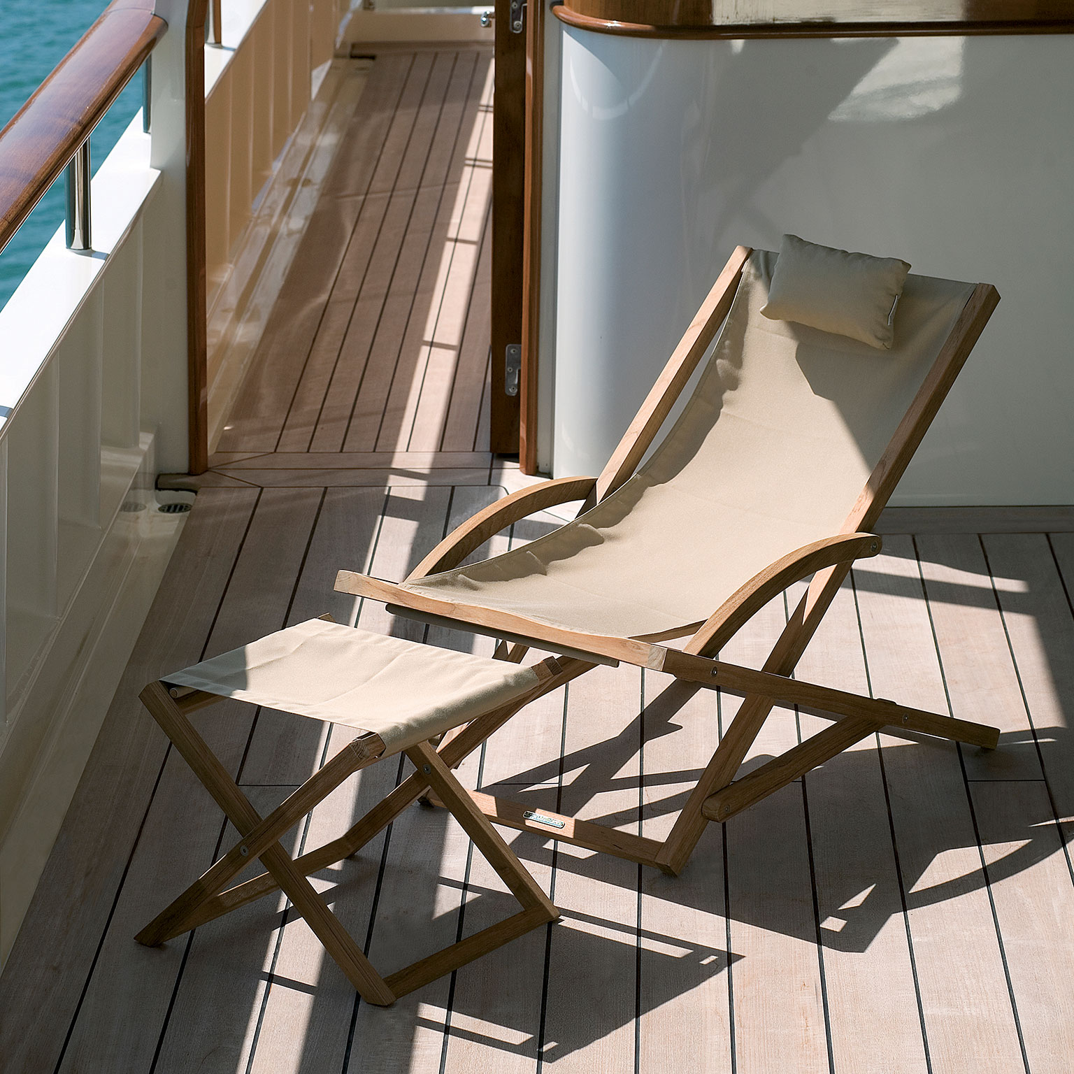 ROYAL BOTANIA（ロイヤル ボタニア）BEACHER デッキチェア | LIVING