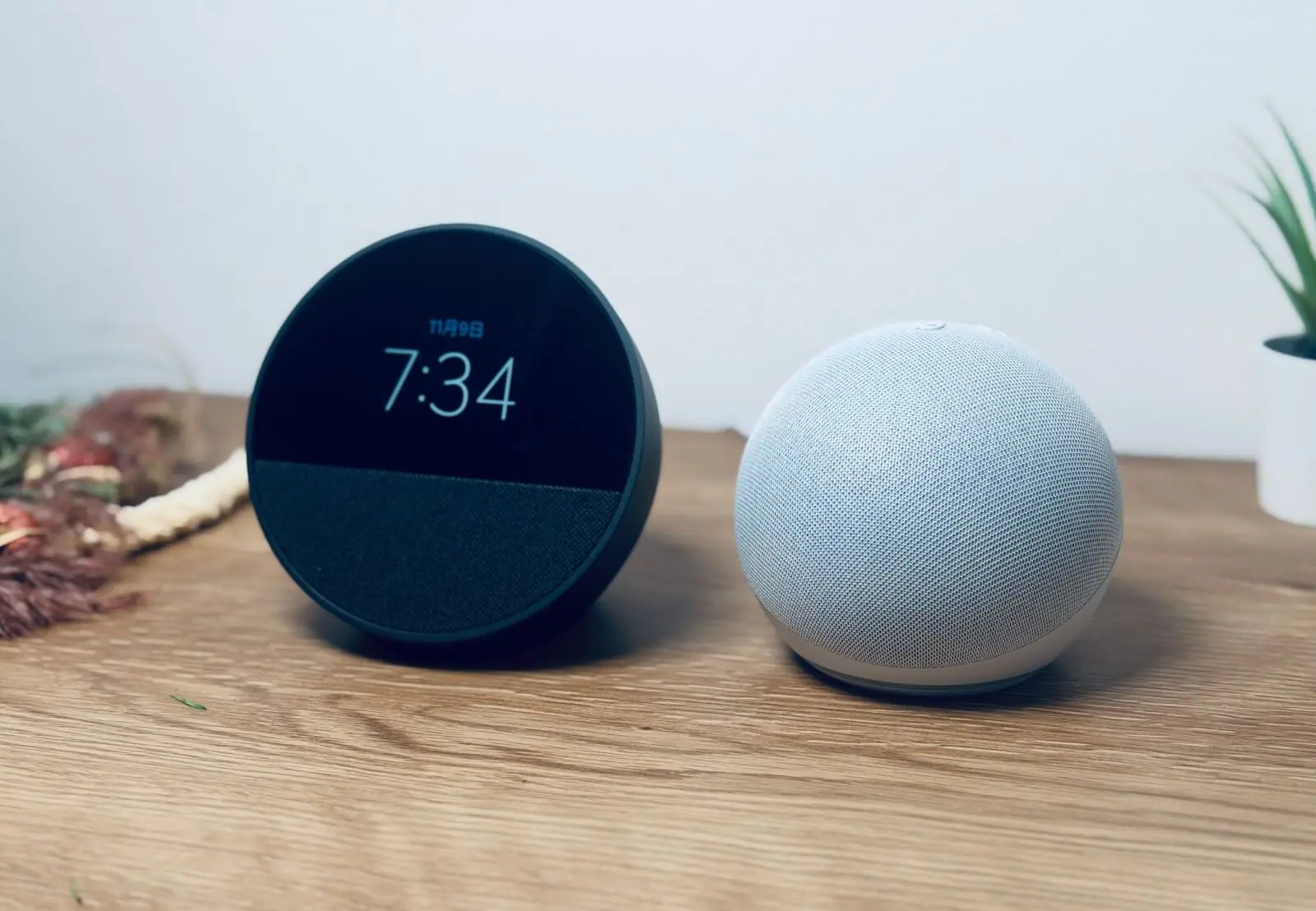 Echo Spot (2024)レビュー｜置き時計っぽい見た目の良さと機能を引き算