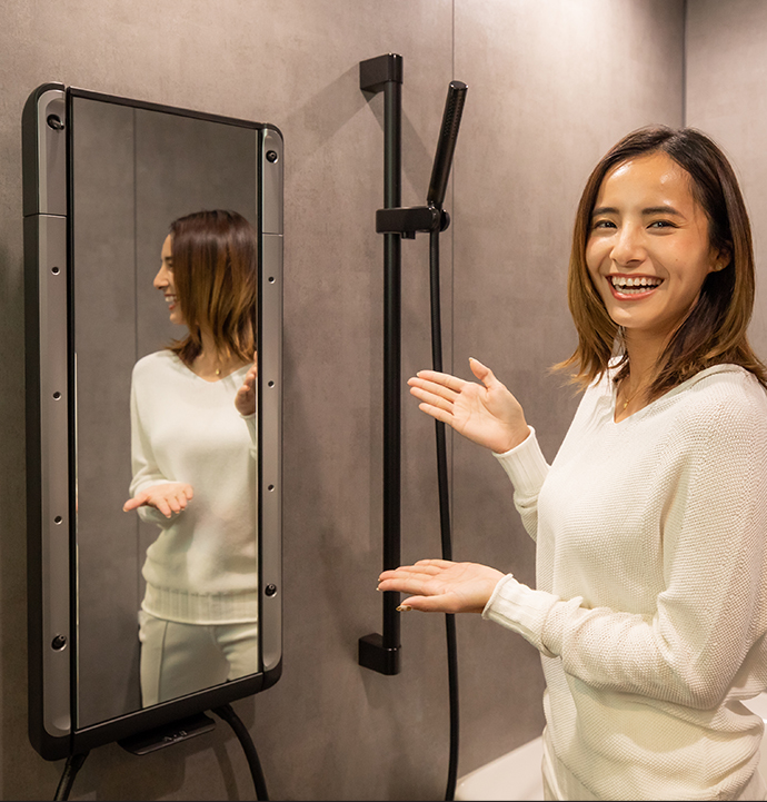 体験インタビュー 佐野千晃｜LIXILボディハグシャワー