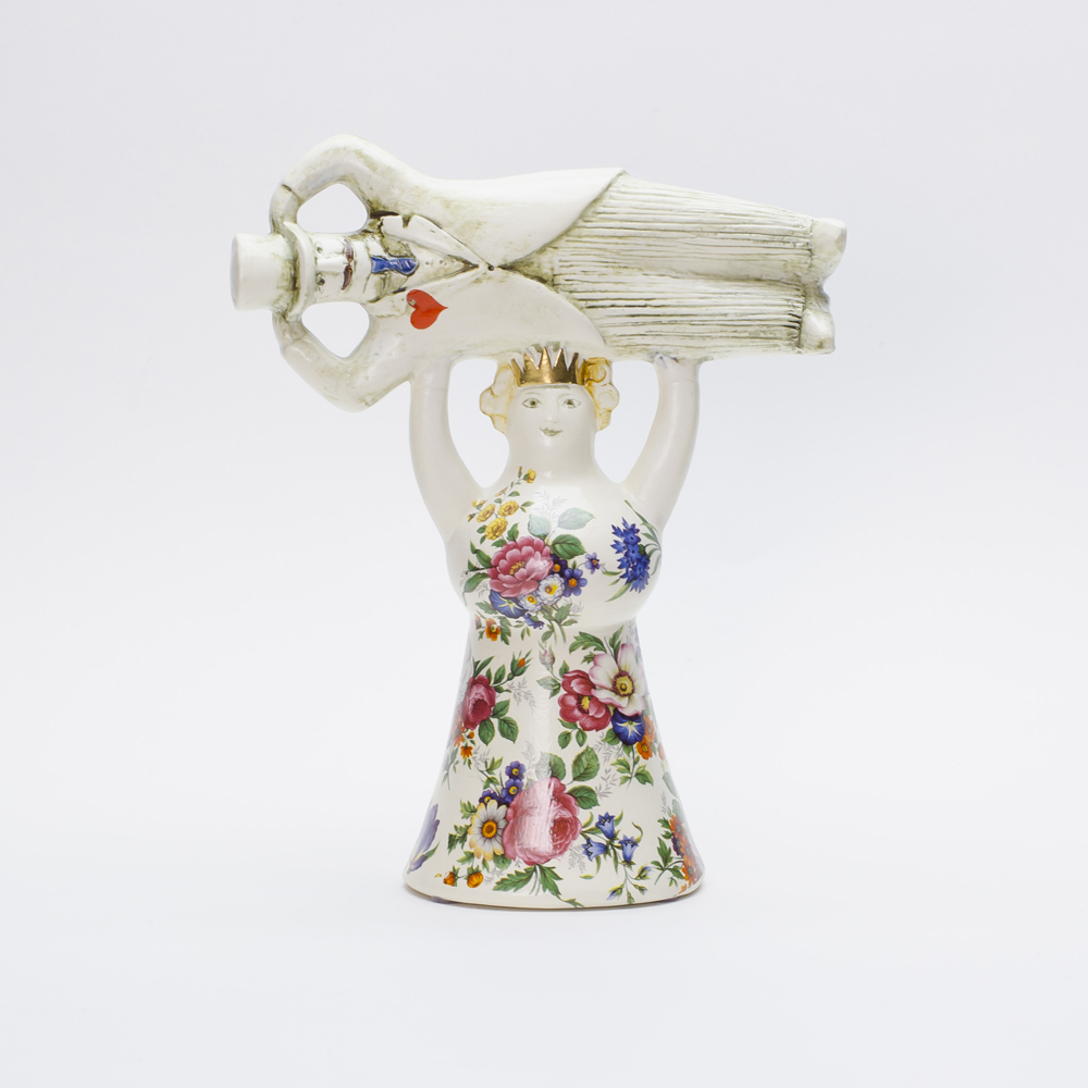 LISA LARSON EXHIBITION