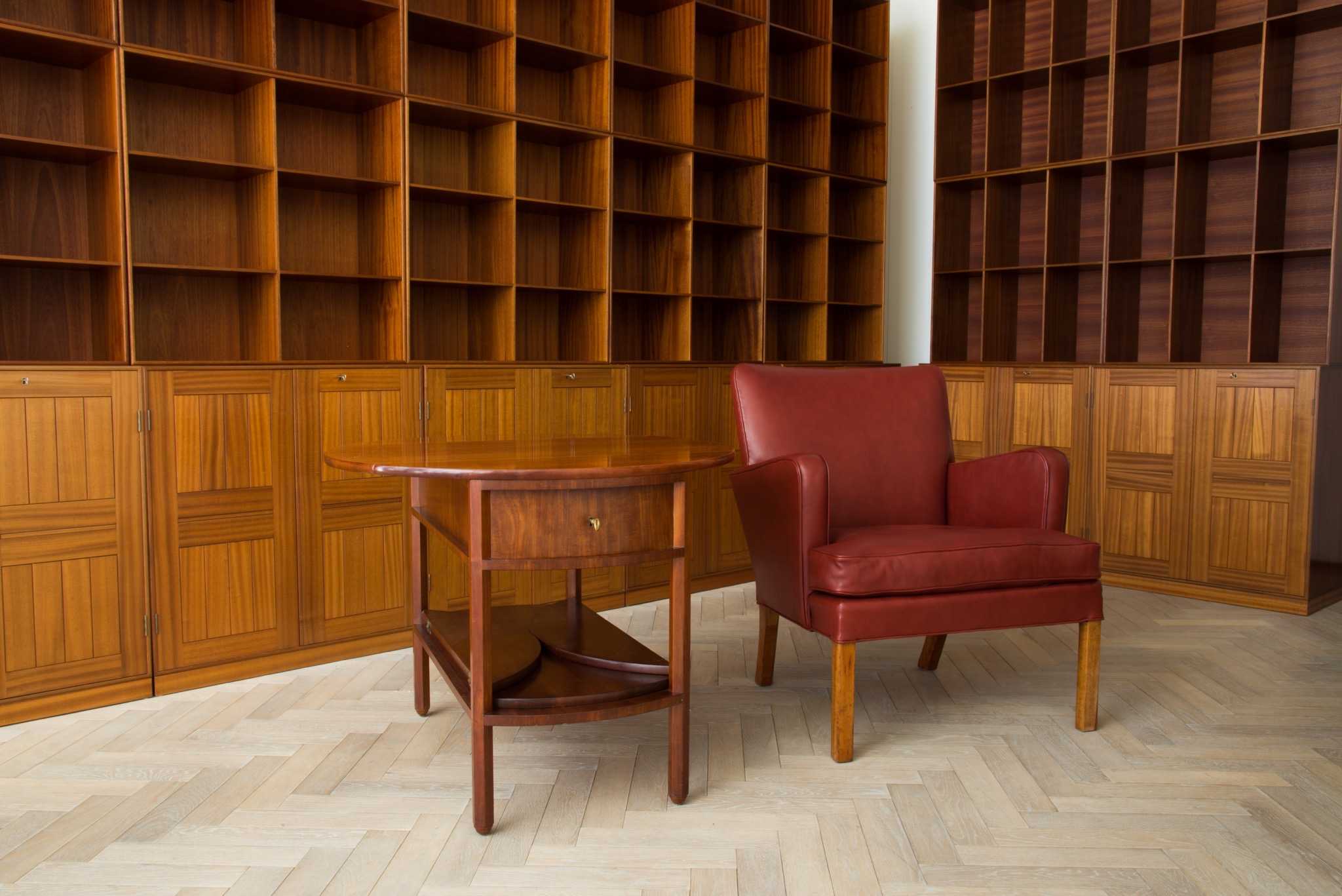 Mogens Koch Bookcase cabinet in Solid Mahogany｜Luca Scandinavia