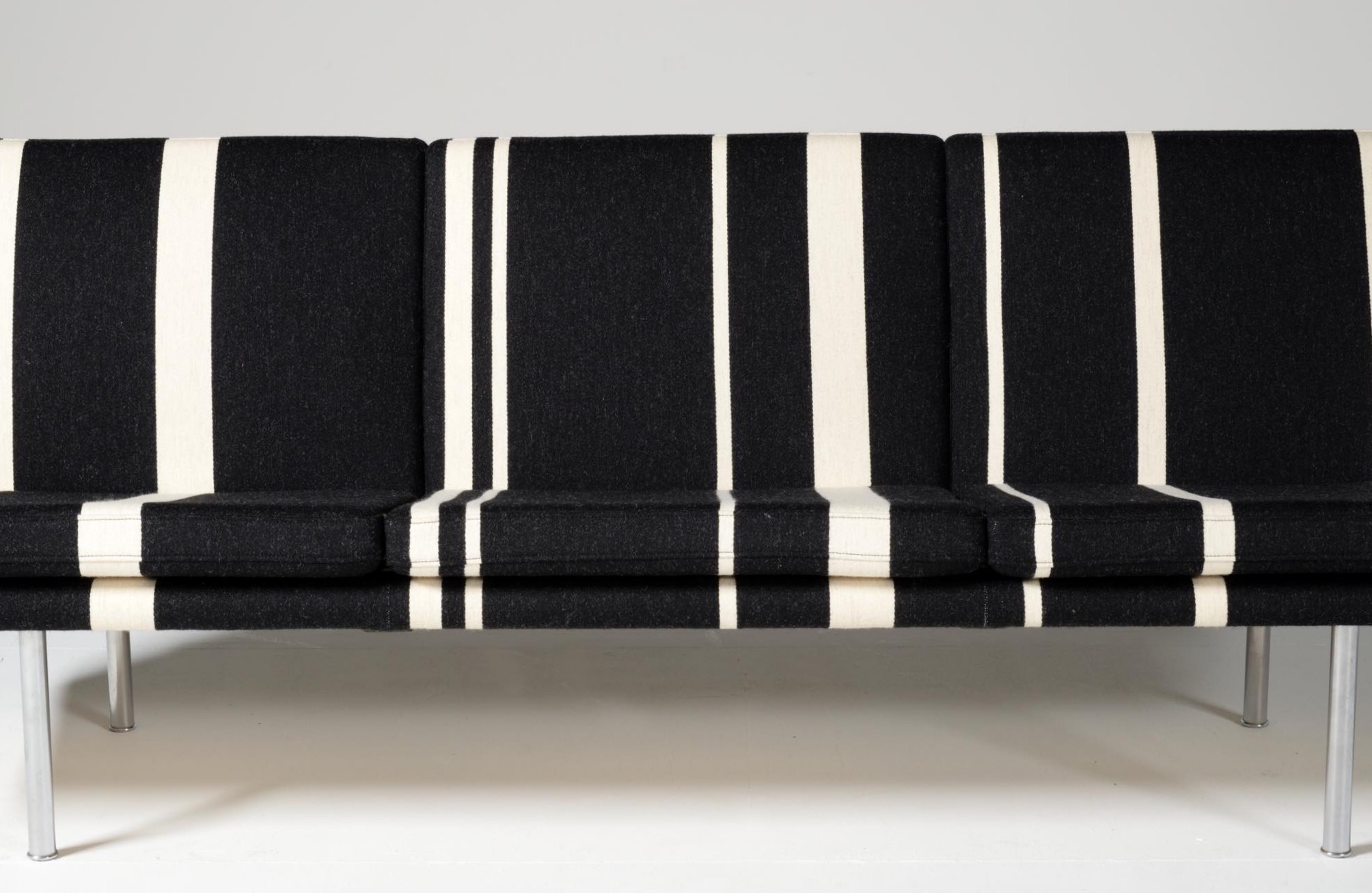 Hans J. Wegner AP35 3-seater sofa｜Luca Scandinavia | 北欧