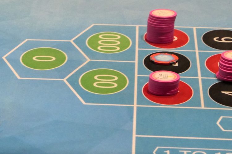 ルーレット、トリプルゼロ（0、00、000）が常態化