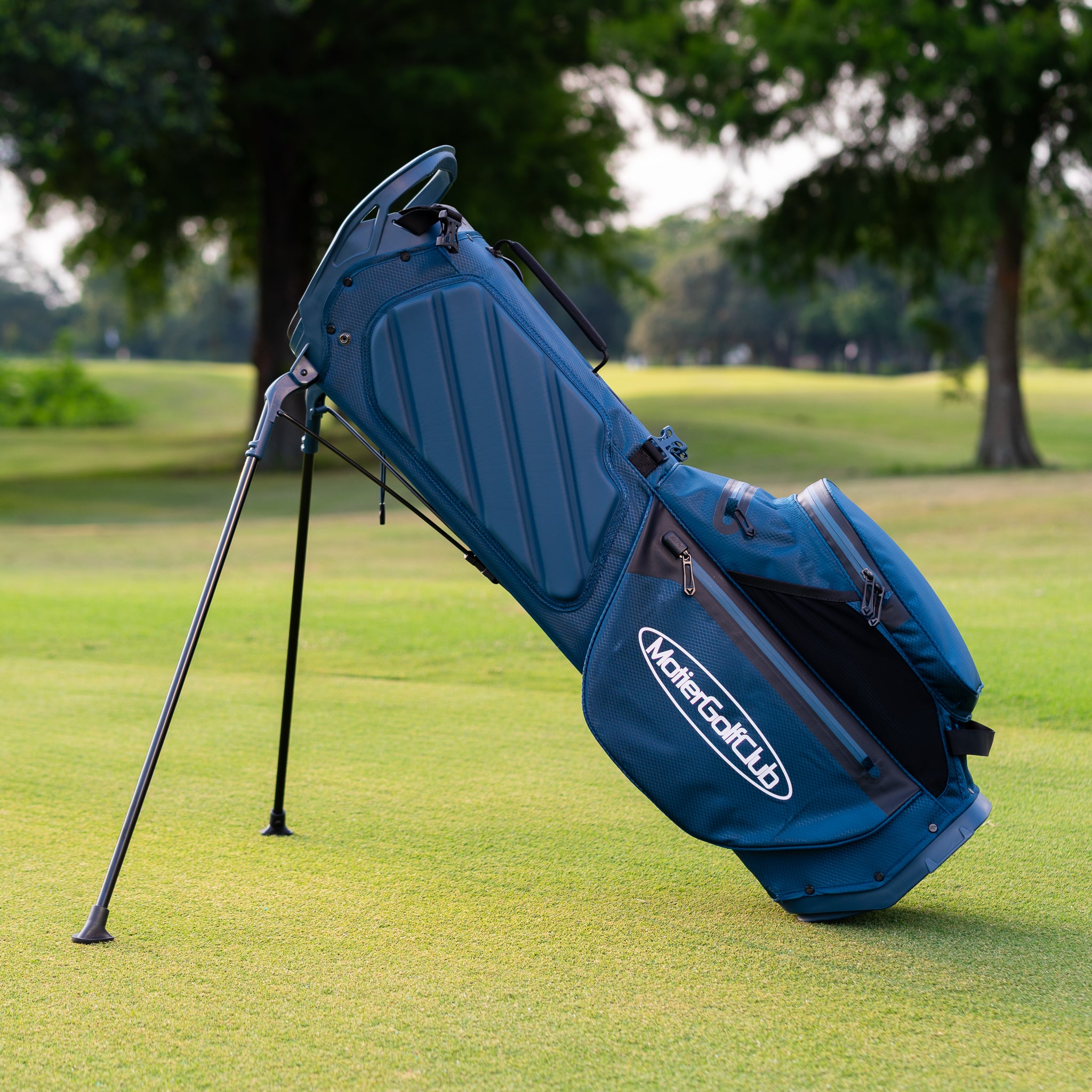 The Motier Fairway C HD Callaway Tour Golf Bag (Navy)