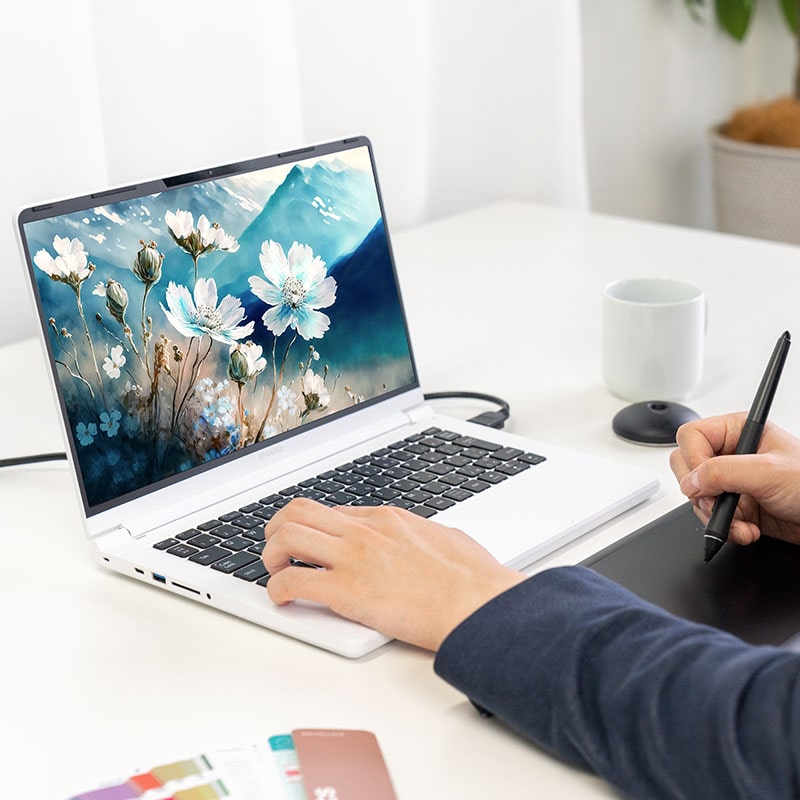 DAIV R4-I7G50WT-B（ホワイト）（Vectorworks 2025ソフト標準付属