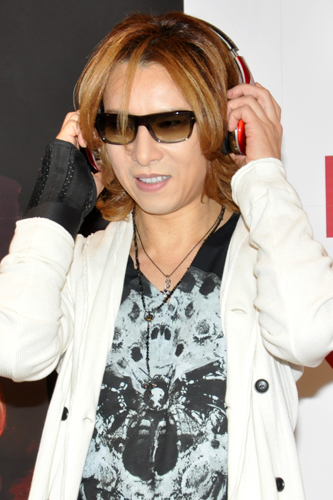 YOSHIKI、日本のオタク文化にも興味津々。アニソンも「機会があれば