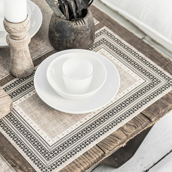 Beija Flor ベイジャフロール ランチョンマット プレイスマット Cross