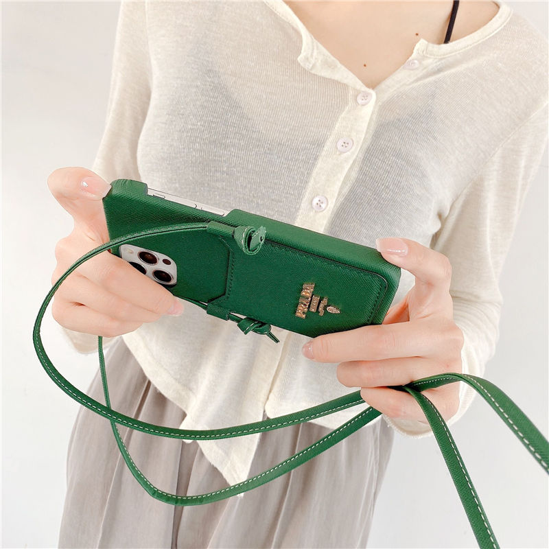 プラダ iphone16/16pro カード ケース おそろい Prada アイフォン15/14