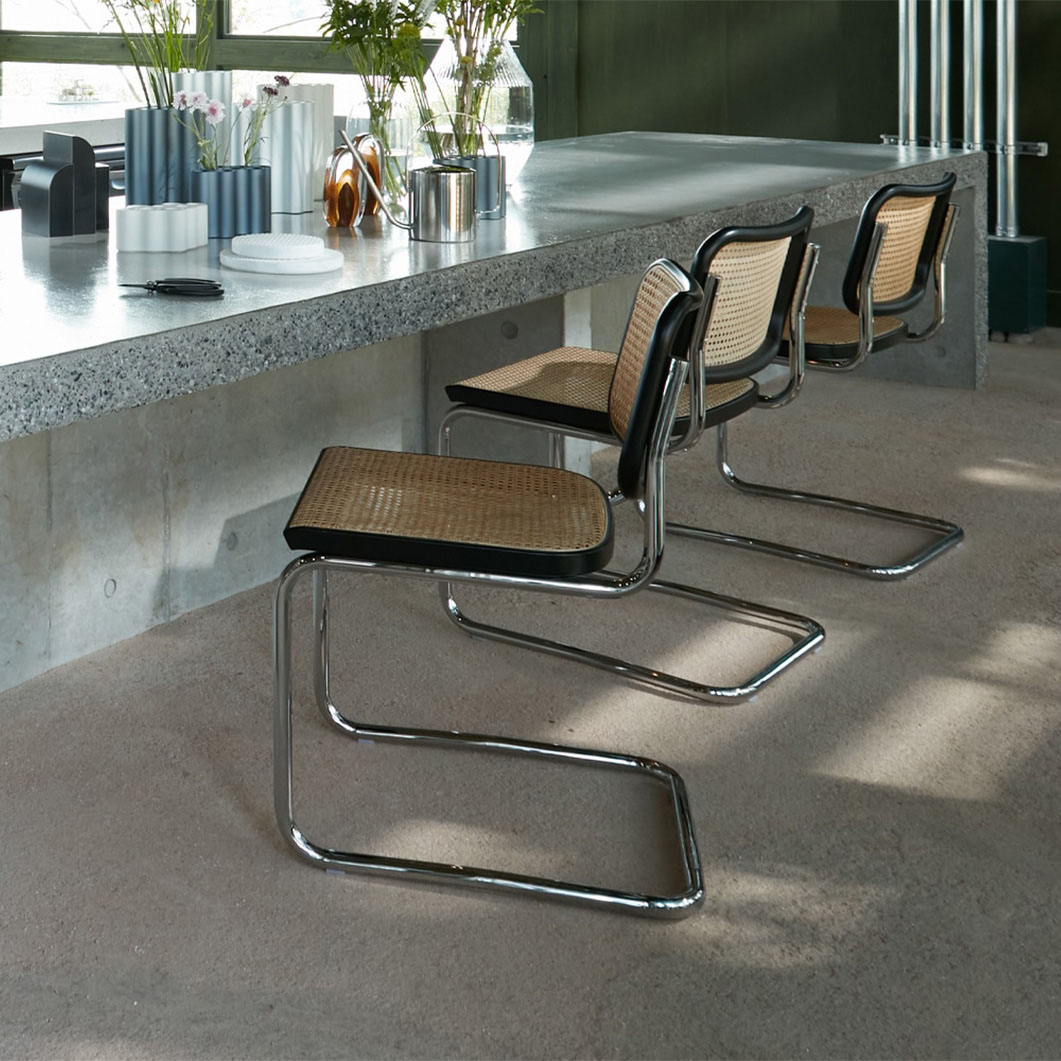 Knoll チェスカチェア アームレス 機械張り ブラックビーチ