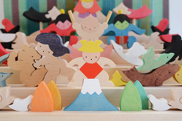 小黒三郎組み木の五月人形段飾り「里山円武者五段飾り」在庫あります