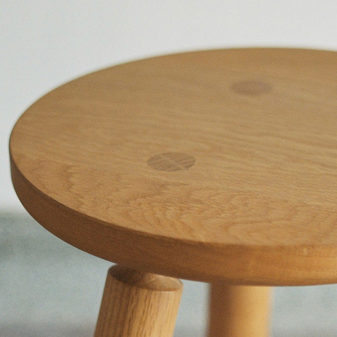 3本足の木のスツール rsw - round stool
