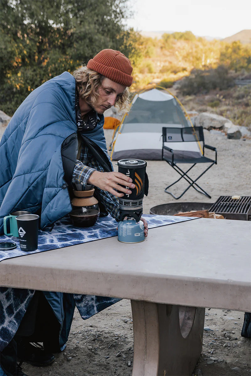 Nomadix Puffer Blanket: Sea Blue