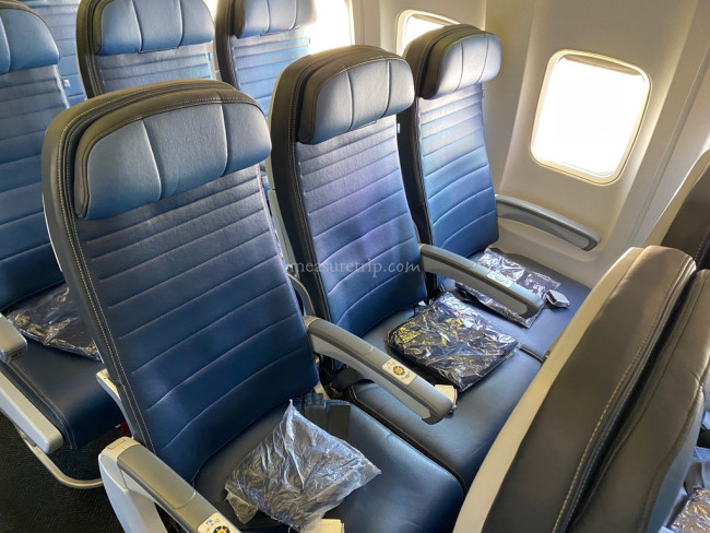 ユナイテッド航空】B737-800（B738）国際線 エコノミークラス（UA150