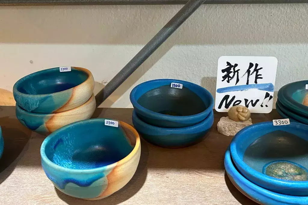 うるま陶器｜青い器・うるまブルーのやちむんが大人気の工房＆ショップ