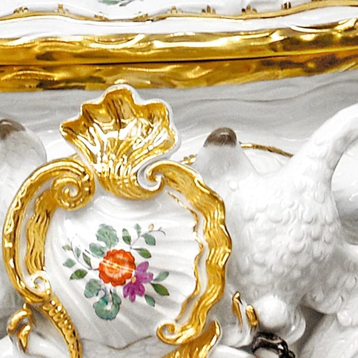 ドイツの名窯マイセン 日本公式サイト|スワン ホワイト