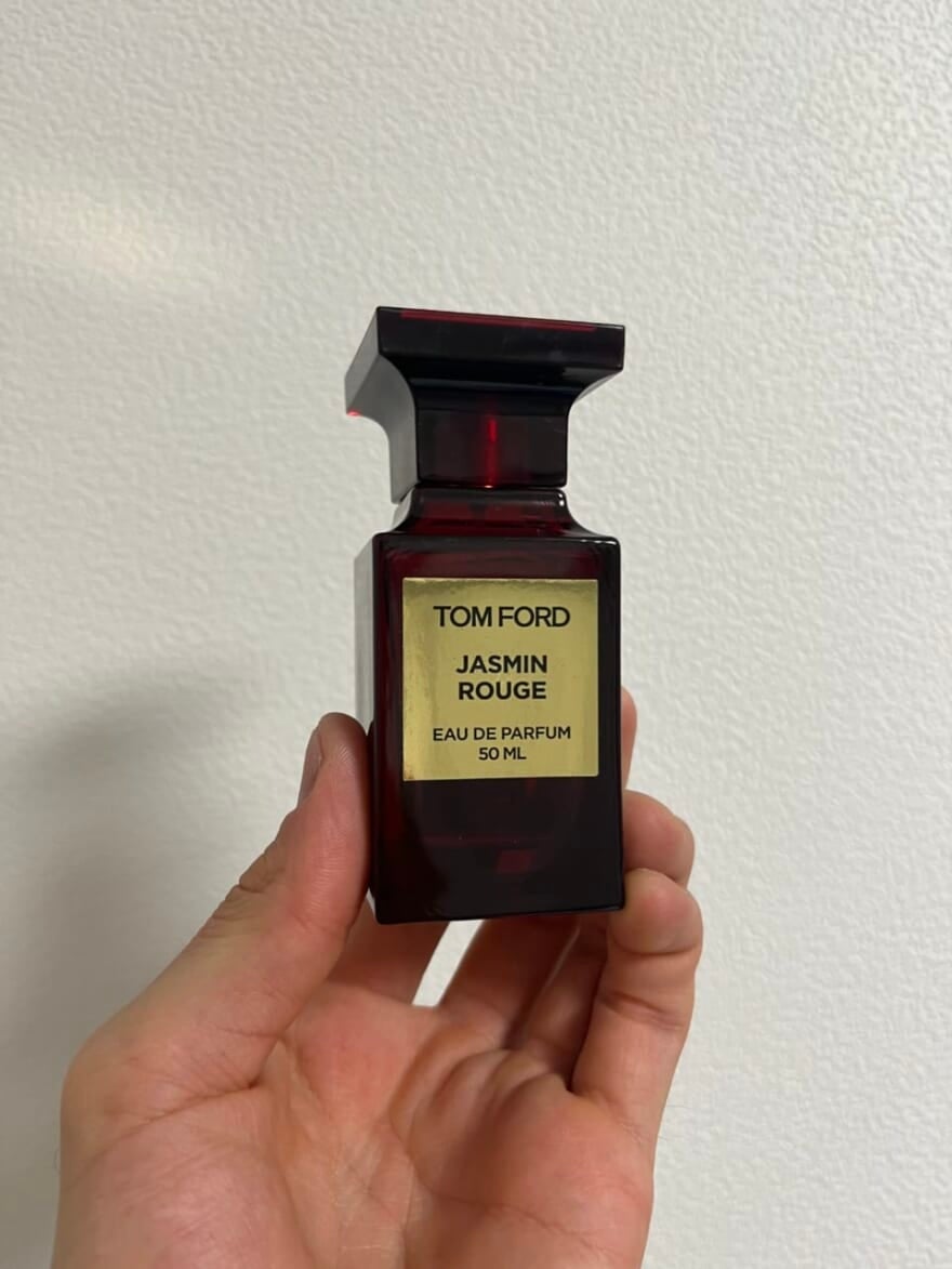 トム フォード「ジャスミン ルージュ」の奥ゆかしい香りは、一度かい