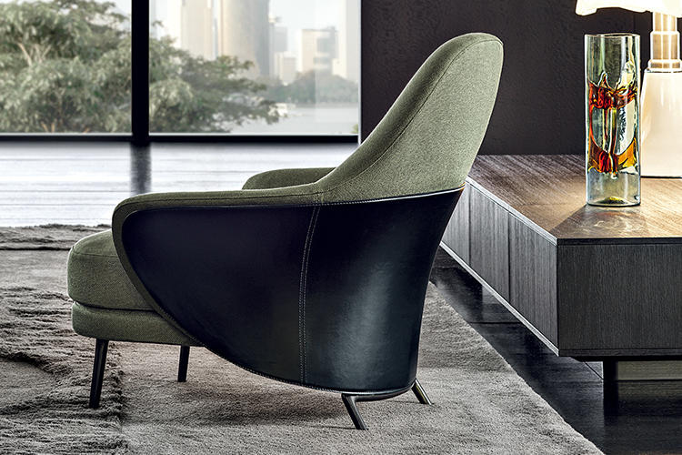 ミラノサローネ2019」で見つけた未来の傑作！ 最新ラウンジチェア2脚