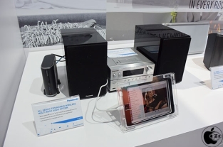 CES2014：Panasonic、デジタルビデオカメラを自動で上下・左右に首振り