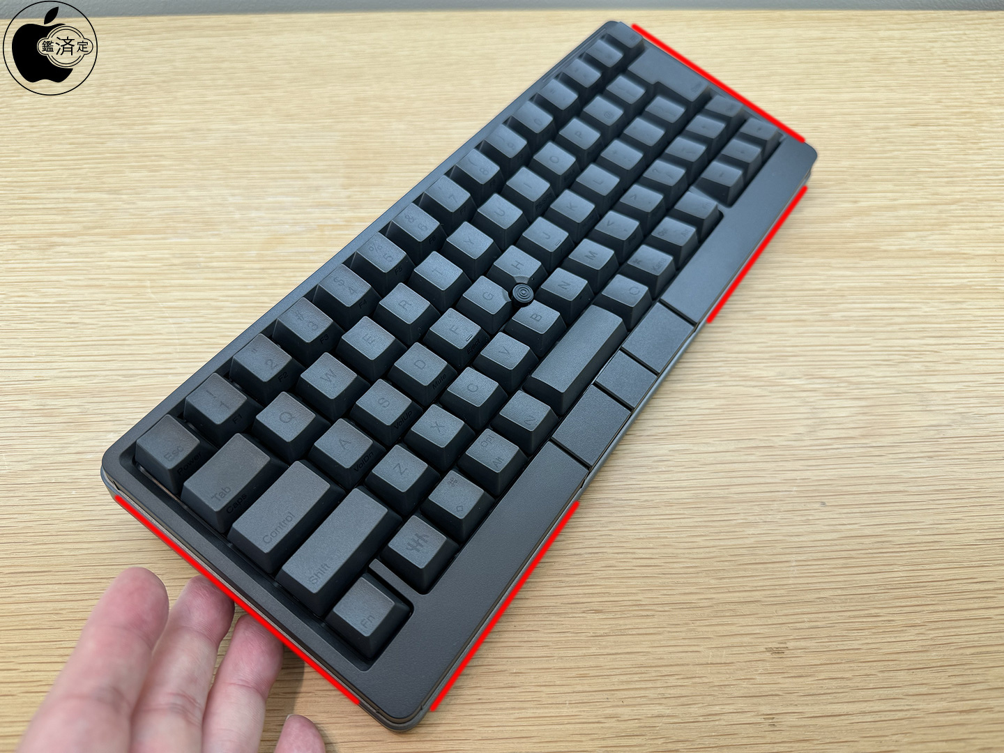PFUの高性能コンパクトキーボード「HHKB Studio」をチェック