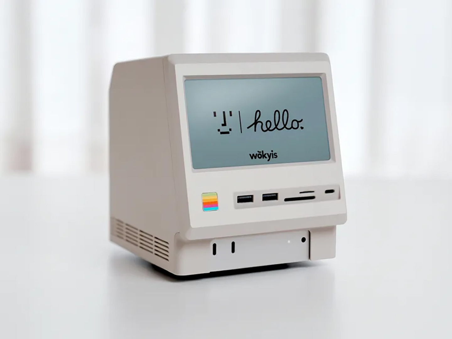 Wokyis、Mac mini (2024)用Macintosh Plus風ドック「The Retro Docking