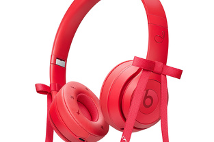 Beats、サンディ・リアンとコラボしたワイヤレスヘッドフォン「Beats