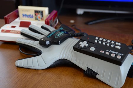 26年も未使用で眠っていた、伝説のファミコン専用コントローラー発見