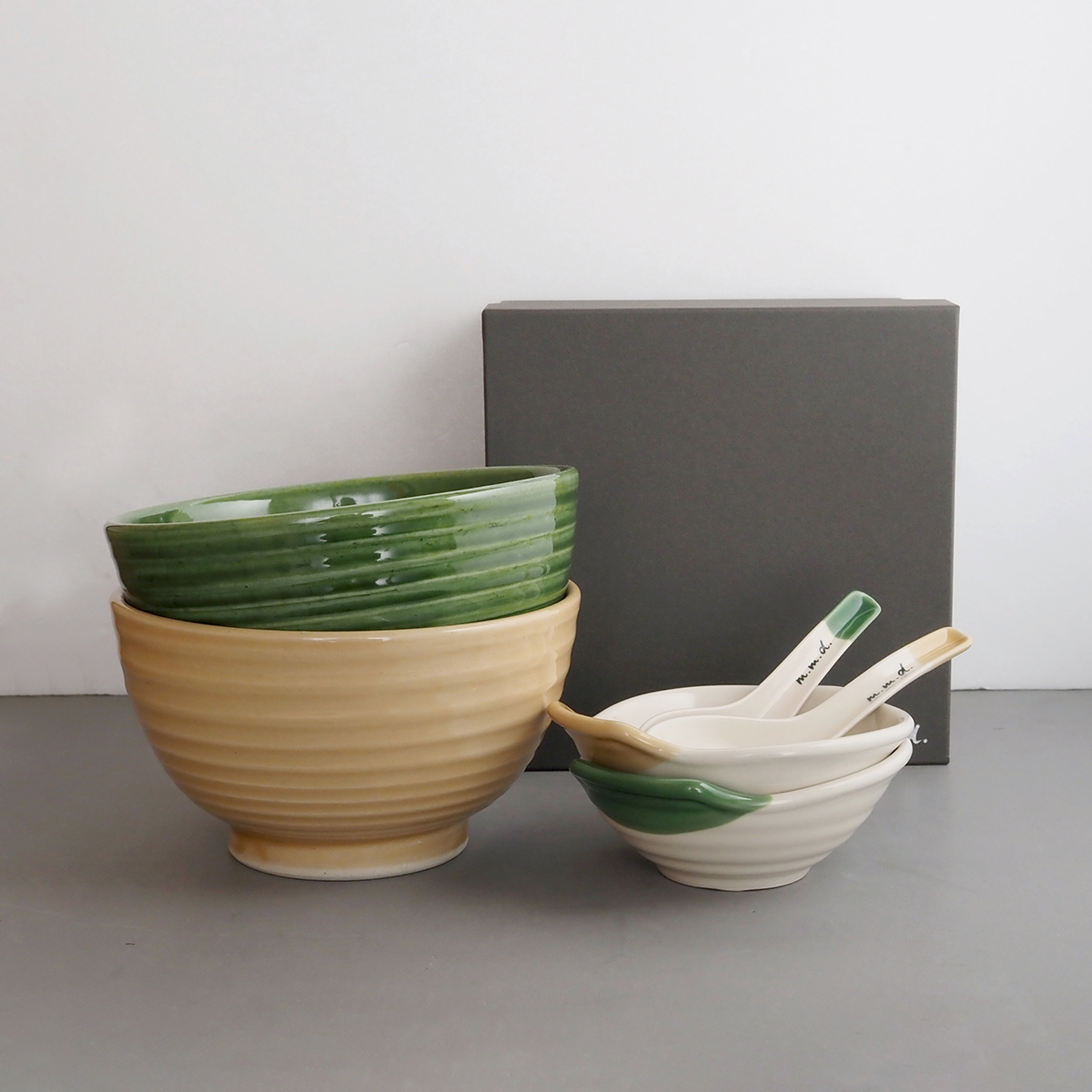 しっかり食べてね」ラーメンどんぶり・れんげ・とんすいのペアセット