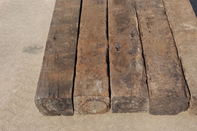 国産中古枕木｜枕木｜国産・豪州産枕木販売の「国鉄産業株式会社」