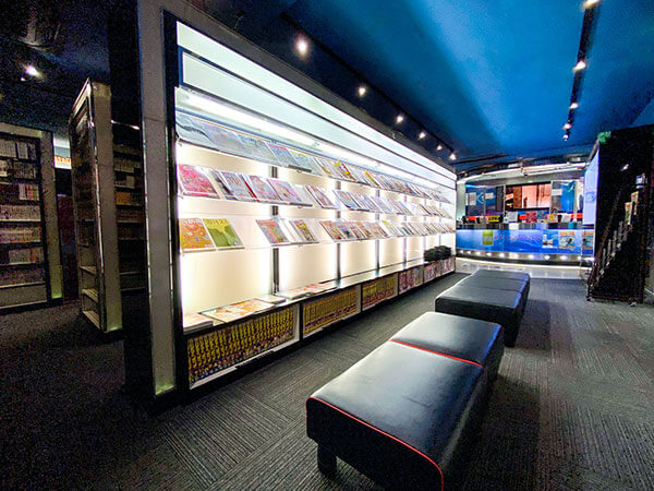 公式】まんが喫茶マンボー | ManbooPLUS | NetRoom |Karaoke・Darts