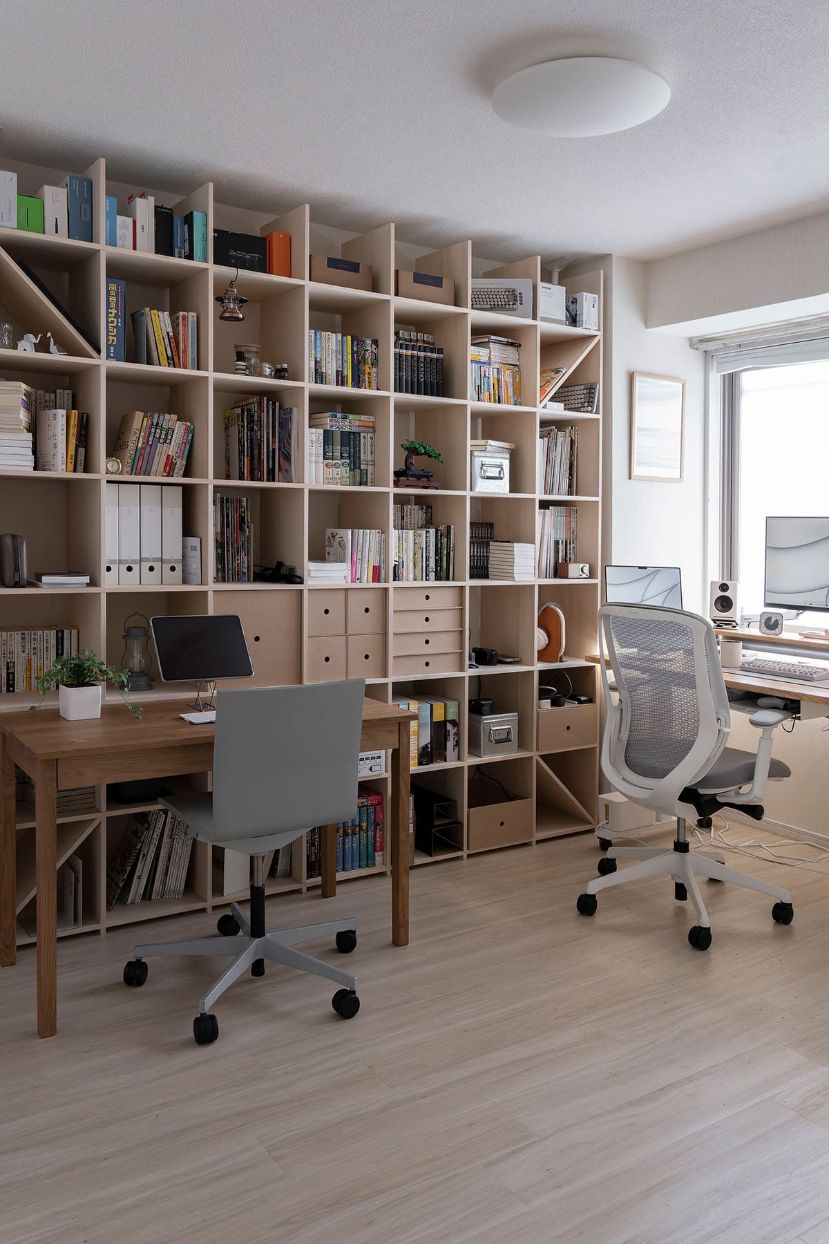 壁一面本棚計画 – Shelf 壁一面の本棚 奥行350 – マルゲリータお客様事例