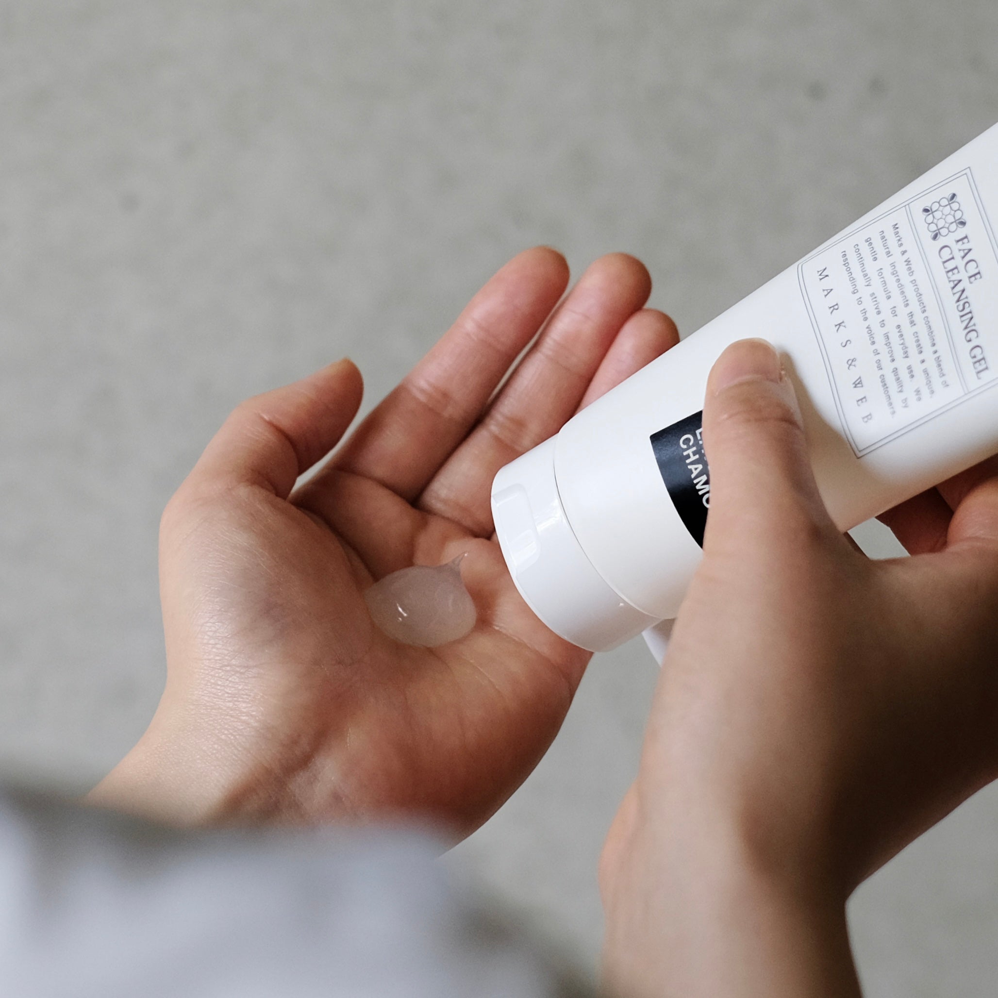 ハーバルクレンジングジェル｜メイク落とし｜MARKS&WEB