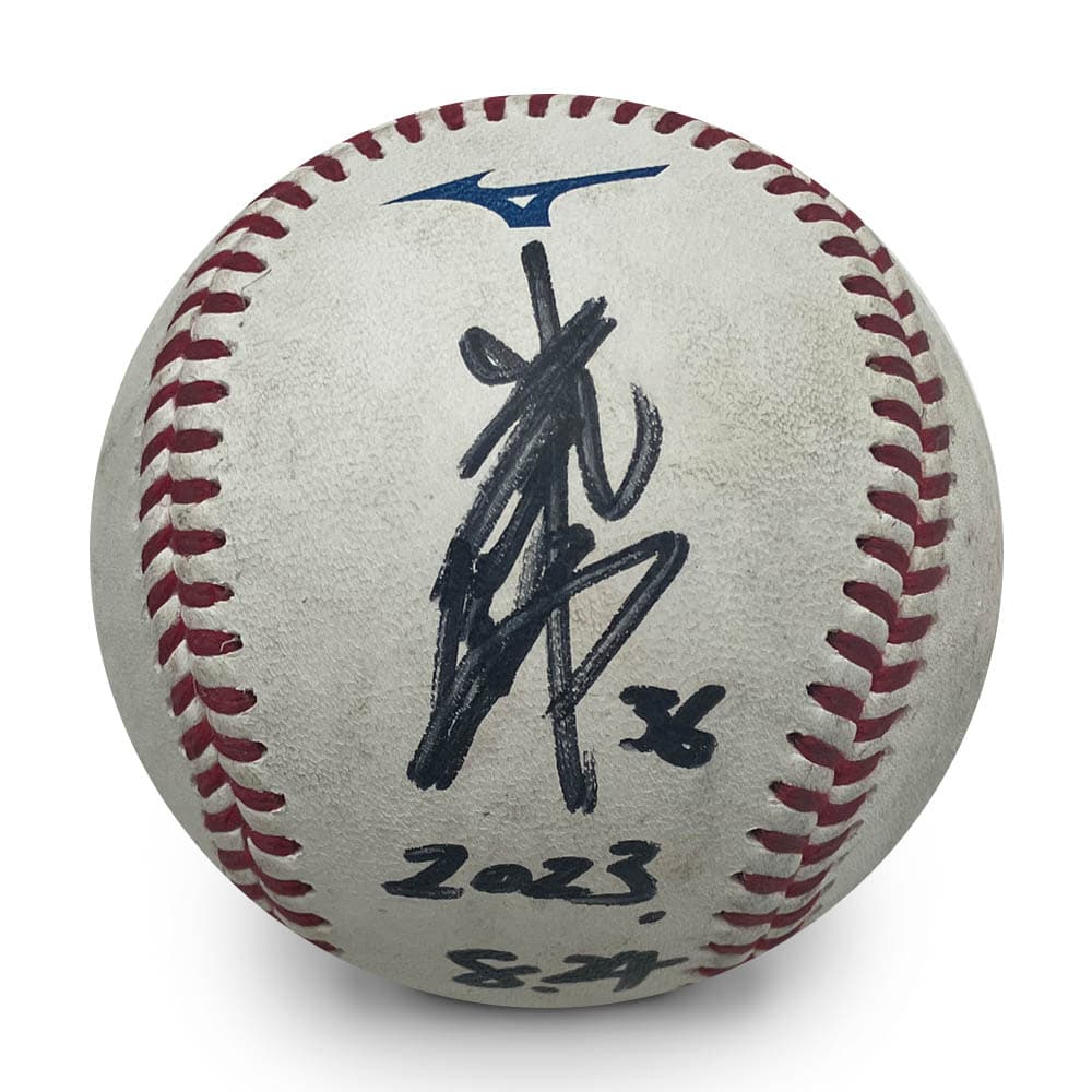 オンラインストア限定】9/22(金)直筆サイン入りヒーロー試合球数量限定