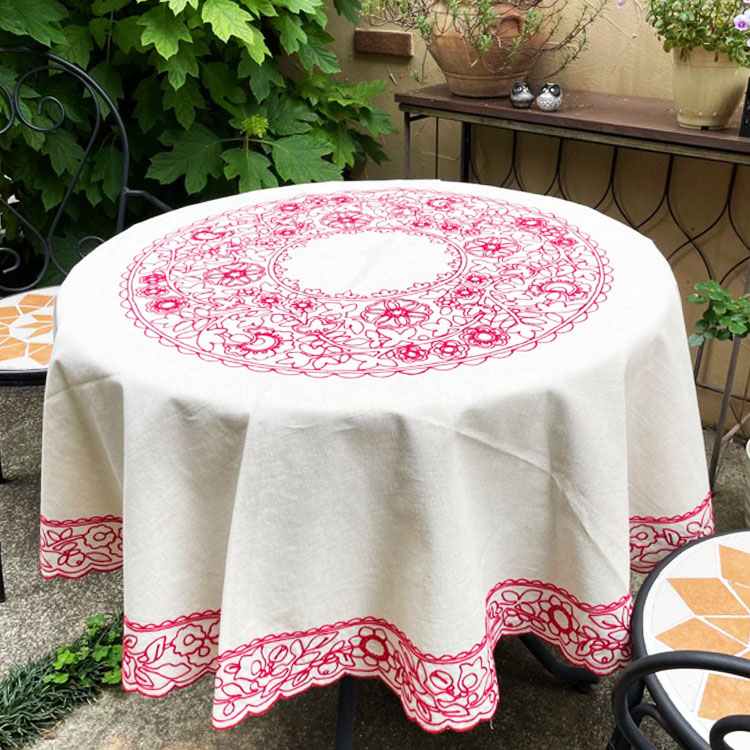 ロシア雑貨店マリンカ / 刺繍円形テーブルクロス emb78