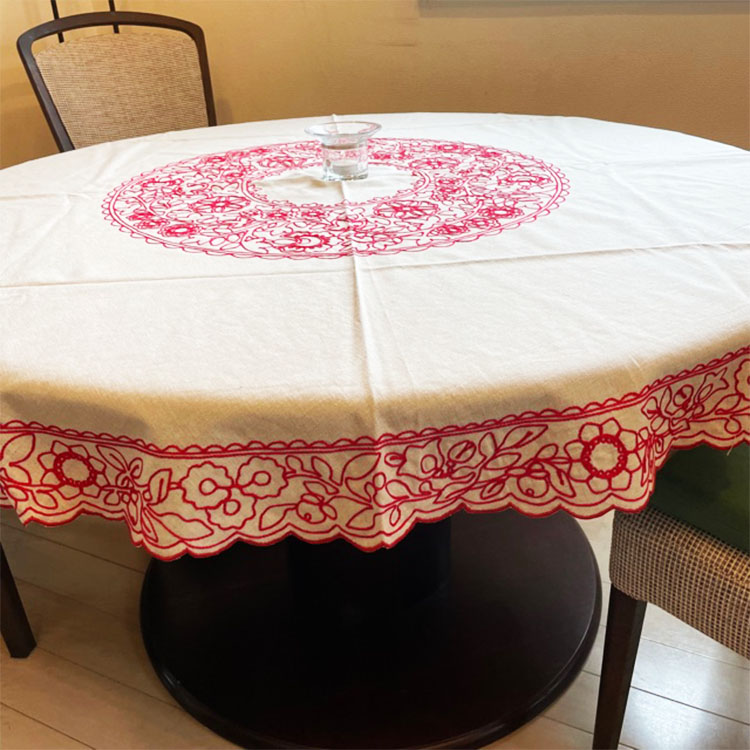 ロシア雑貨店マリンカ / 刺繍円形テーブルクロス emb78