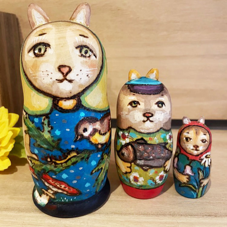 ロシア雑貨ネコマトリョーシカ干支｛5P)ドラゴン 龍 辰 猫 縁起物 ミラ