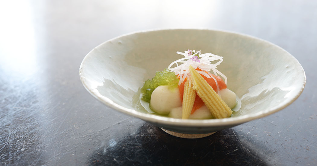 鉢・ボウル :: 15cm-21cm 中鉢・ボウルM :: 灰釉青磁反5.5寸鉢