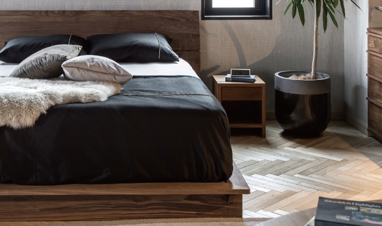 BED 無垢材ベッド / マスターウォール