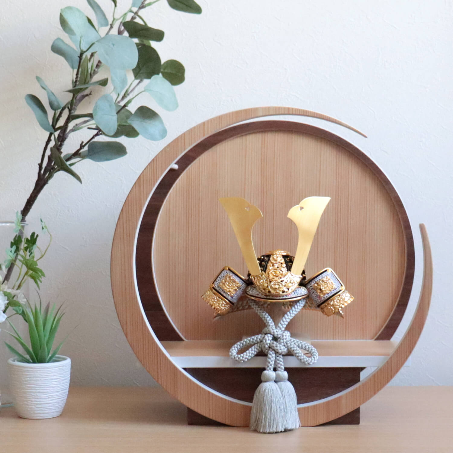 五月人形 伝統工芸士 誠山作 淡黒水色兜 37A 月-tsuki- 日本製円形