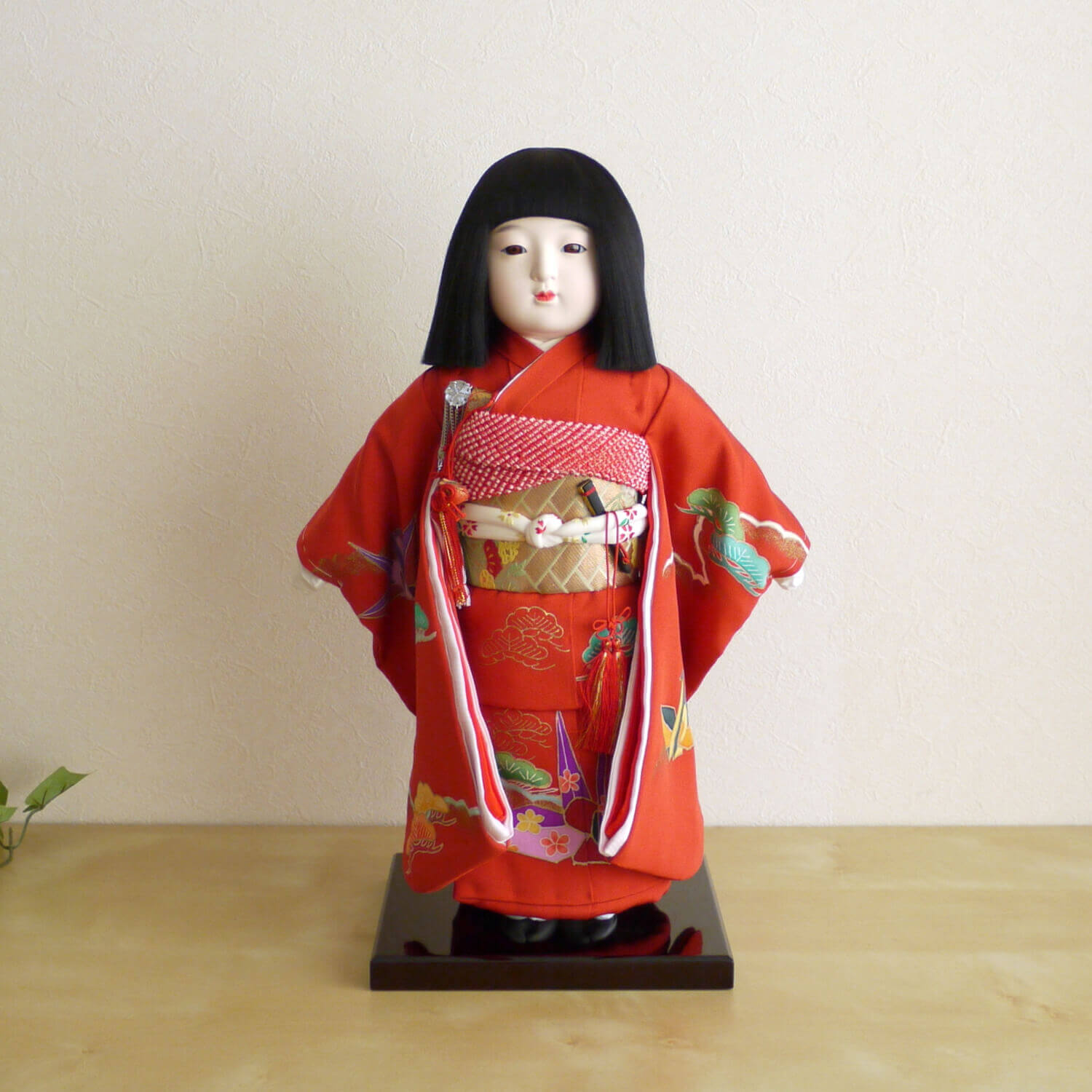 元賀章介作 12号(尺二)正絹手描 松に折り鶴 市松人形 増村人形店