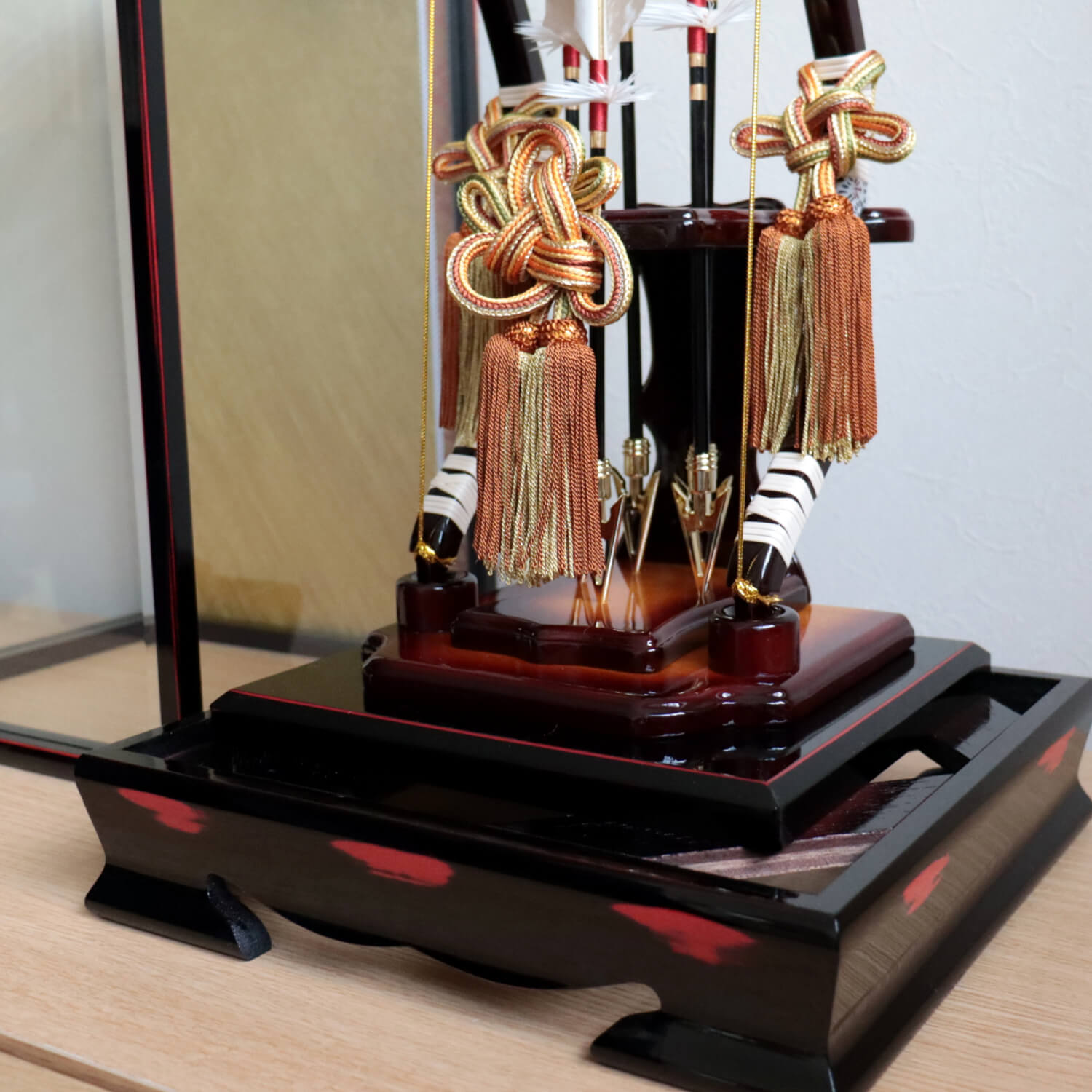 最高級本鷹羽根破魔弓 超希少本鷹羽破魔弓 『会津曙塗』面取ガラス