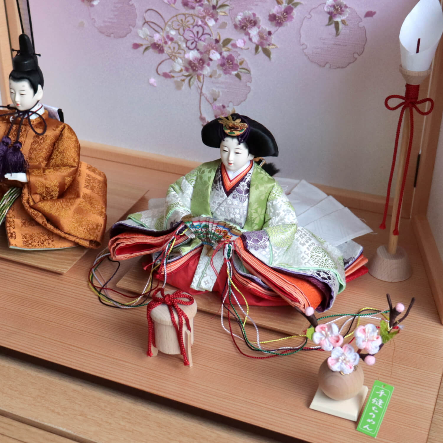 三越◇ミニ雛人形 ガラスケース入り◇ビンテージ 薬玉 木目込人形