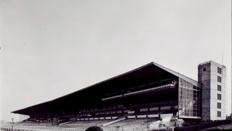 旧 阪神競馬場スタンド | スポーツ | 実績紹介 | 松田平田設計