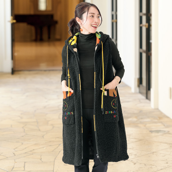 カラフルロゴ刺しゅう入りボアベスト | 京都通販ミセスのファッション