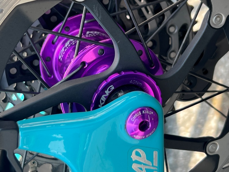 Chris Kingのカラー『3D Violet』をご紹介♪｜ミズタニ自転車株式会社