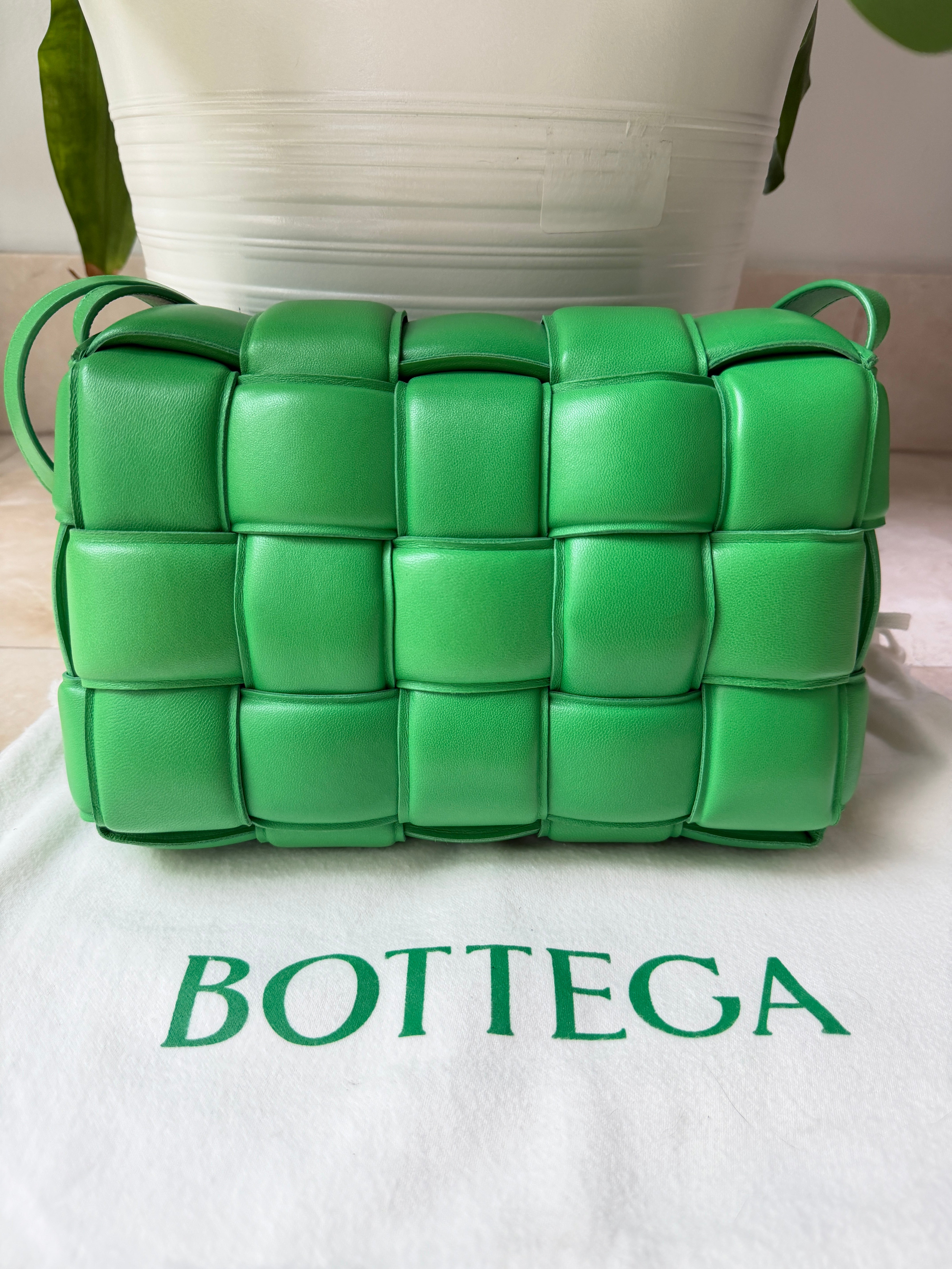 BOTTEGA VENETA PARAKEET GRASS GREEN INTRECCIATO PADDED CASSETTE