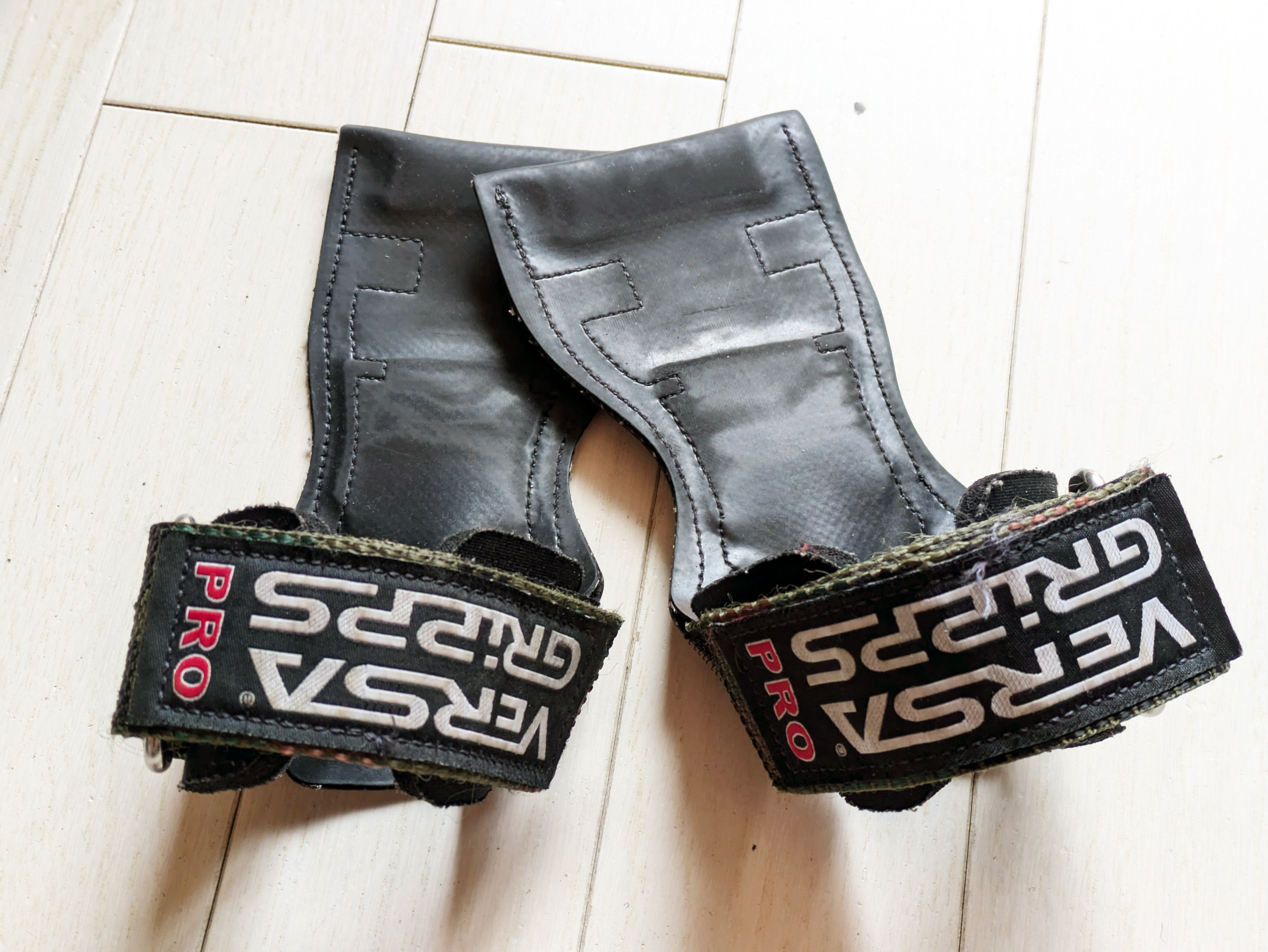 VERSAパワーグリッププロレビュー｜種類の違いやオールアウトとの比較