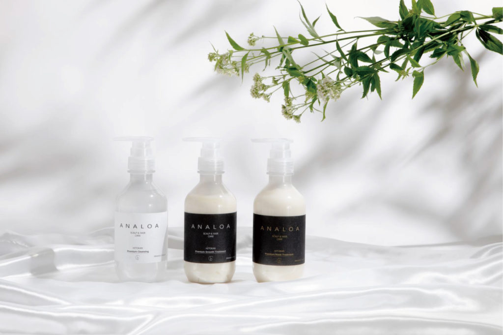 アナロア アミノヒトカンプレミアム トリートメントスムース 390ml