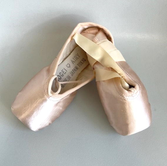 トウシューズ 【綜芸/SOGEI】 エアリー 「 ロイヤル 」 シャンクS