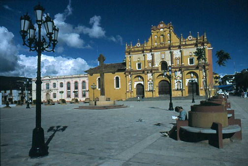 Zuiko wideangle lenses - 28mm f/2.8, 28mm f/3.5